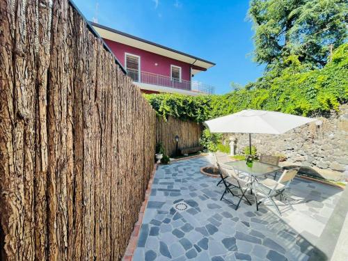 La Casa di Empedocle in 尼科洛西