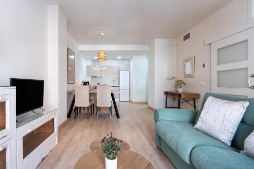 Deluxe One-Bedroom Apartment room in MalagaSuite Comfortable Home Apartments