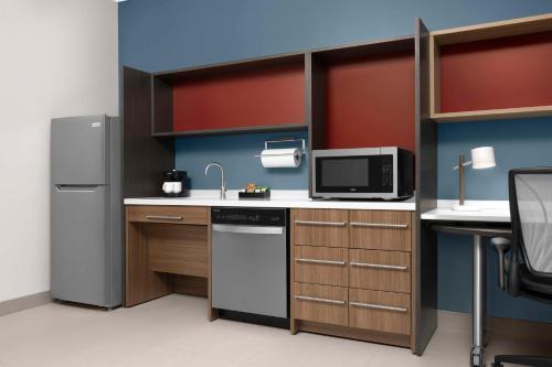 ห้องครัว, Home2 Suites by Hilton Falls Church in ฟอลส์ เชิร์ช (VA)