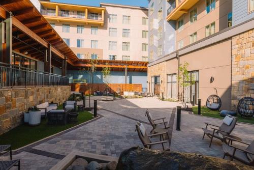 Embassy Suites By Hilton Gatlinburg Resort