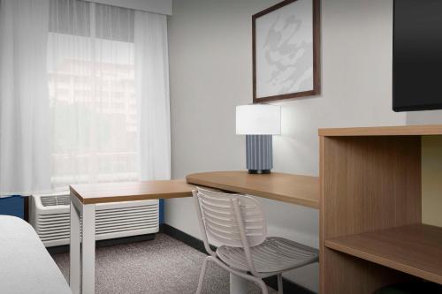 Quality Inn San Antonio Fiesta at Six Flags - image 7