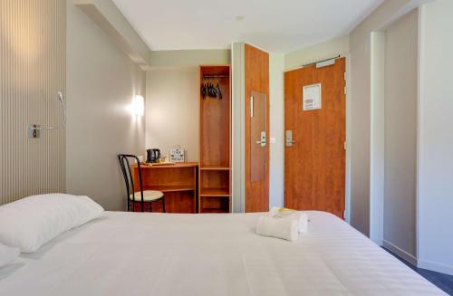 Best Hotel Reims La Pompelle - image 7