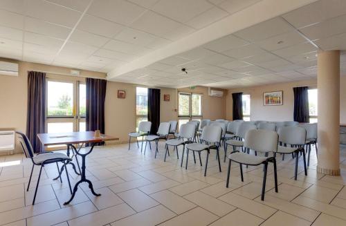 Brit Hotel Reims La Pompelle - 회의실/연회장