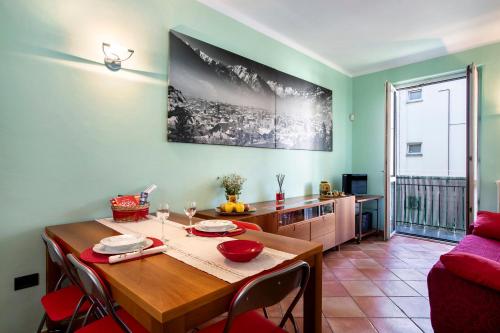 Superior One-Bedroom Apartment with Balcony