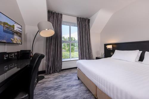 Redcastle Hotel