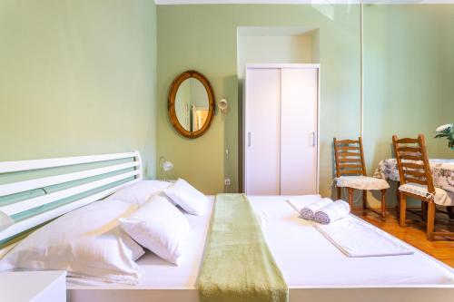 Traditional Dalmatian apt 3 min walk to beach, Split (photo 10)