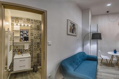 Studio Apartment image 8