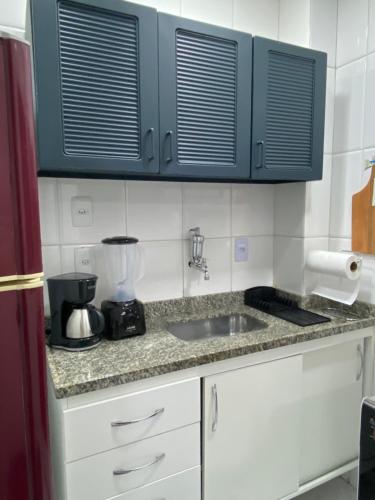 Kitchen, charme beija flor in Maracana