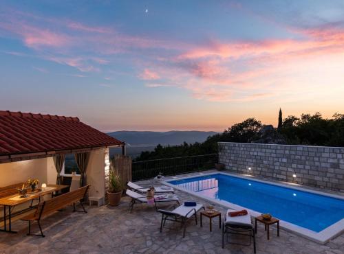 Villa with Private Pool image 10