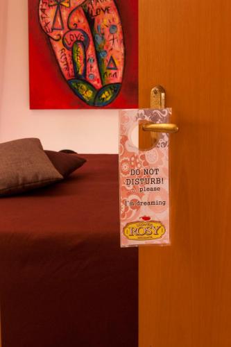 2 twin beds