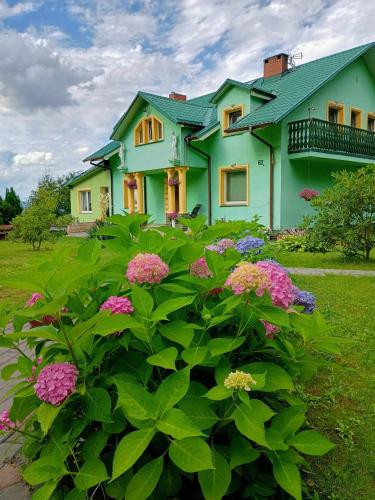 Exterior view of W zieleni