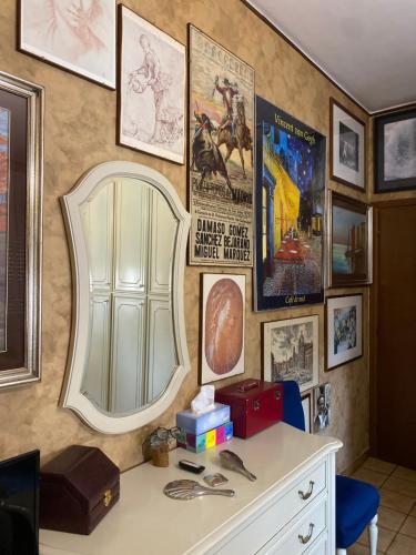 Room near San Pietro and Vaticano, Roma (foto 5)