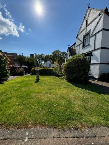 The Old Coach House - image 4