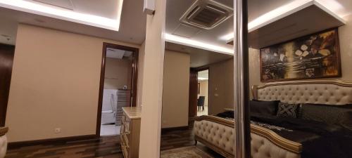 Goldcrest Luxury Apartments - image 11