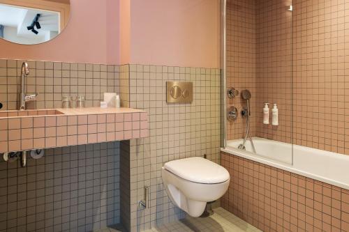 Triple Room image 9