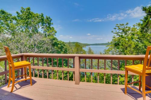 Lakefront Home with Fire Pit in Eagle Rock in Eagle Rock, Vereinigte Staaten von Amerika