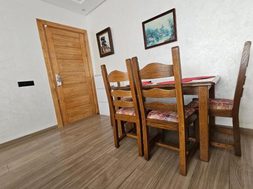 Luxury Appartement With Fibre Optique, Parking & Marina Swimming Pool 10 Min By Car in Al Mohammadi