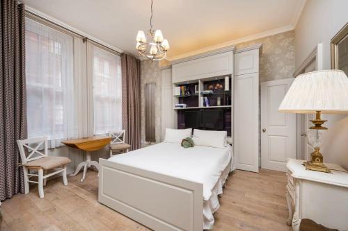 Charming Chelsea Studio Your Cozy Urban Retreat, Londra