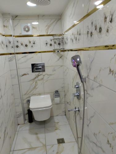 Classic Triple Room image 10