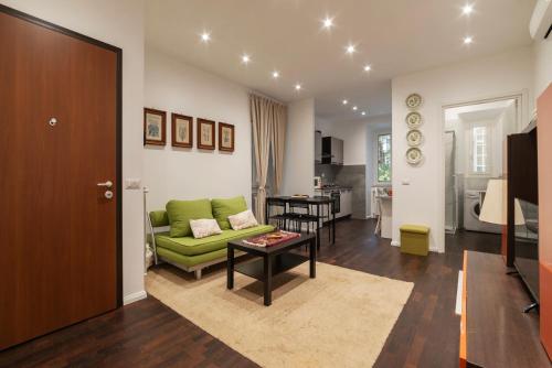 GuestHost - Sant'Agnese & Nomentana Cozy Apartment, Рим