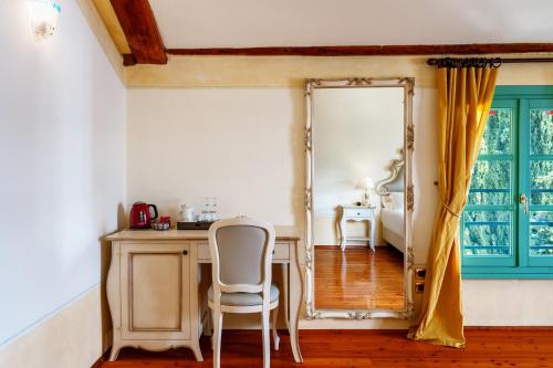 581637497 Boutique Hotel Villa Sostaga