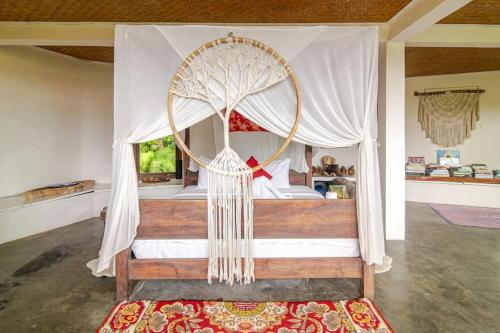 Castle in the sky mountain bliss, Kintamani area