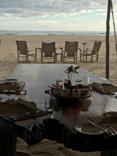 Restaurant, Anvil Bay Lodge in Machangulo