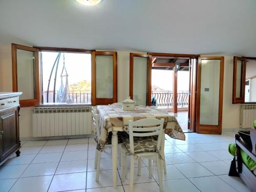virtuve, Holiday House Casablanca in Savoca