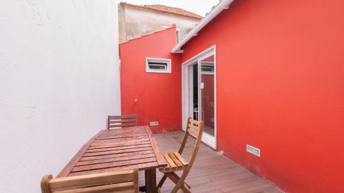 設施, Cozy Retreat with Patio Near Sintra by LovelyStay in 柯拉瑞斯