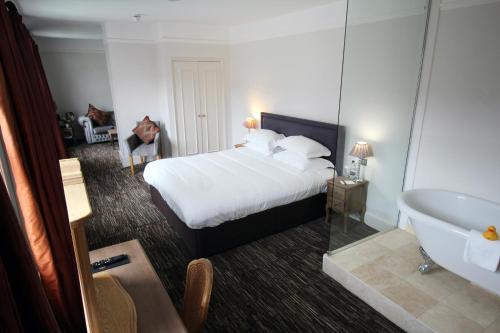 1 double bed