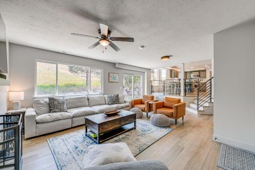 Huntsville Retreat about 4 Mi to Reservoir! in Huntsville (UT)