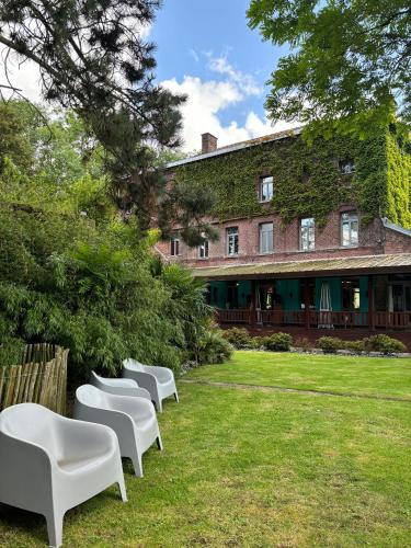 A szálláshely kívülről, LOGIS HÔTEL-RESTAURANT - Le Moulin d'Artres (LOGIS HOTEL-RESTAURANT - Le Moulin d'Artres) in Artres