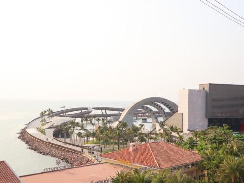 Deluxe Double Room with Balcony and Sea View image 4