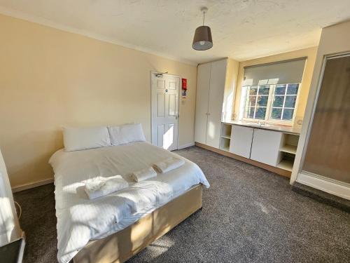 Double Room image 1