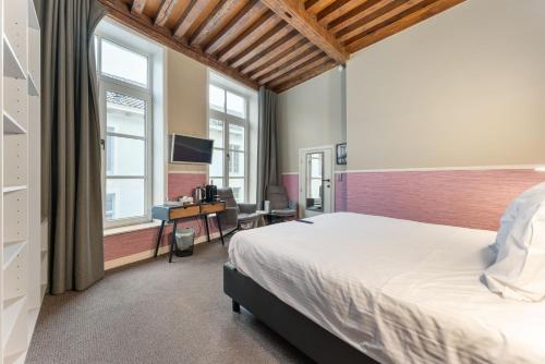 Hotel karel de stoute Room Type - Large Double Room