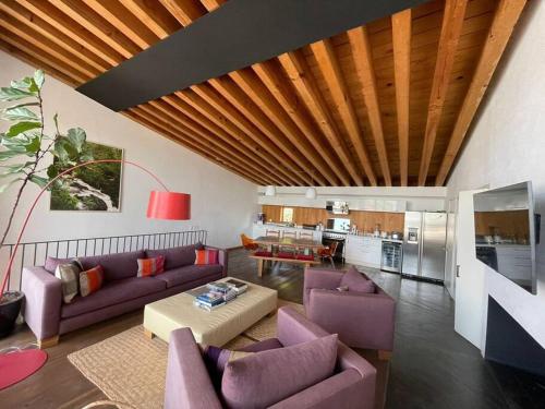 Increíble casa con vista al lago jacuzzi y alberca in Valle de Bravo, Mexico