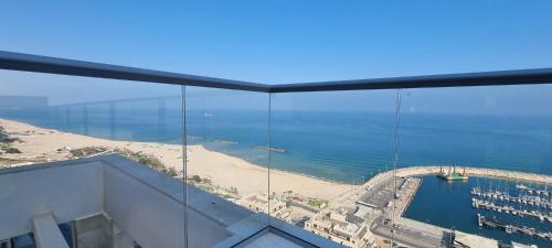 Penthouse Premium Ashkelon sea in 艾殊科隆
