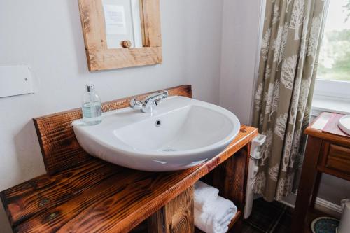 Whitebridge Hotel - image 11