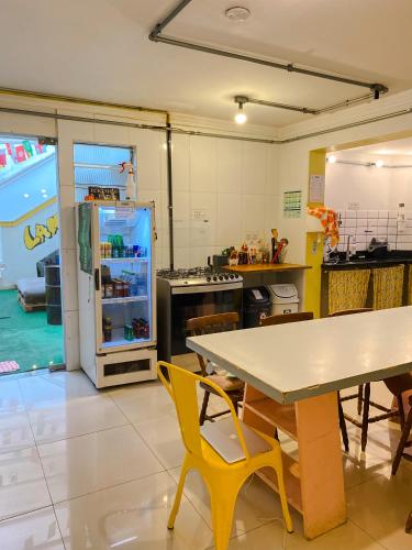 주방, Lamparina Hostel in 상파울루