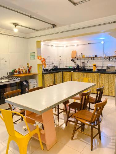 주방, Lamparina Hostel in 상파울루