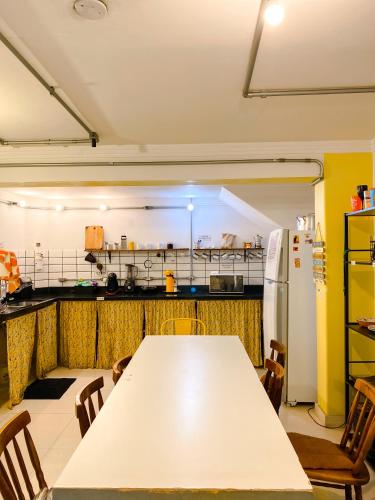 주방, Lamparina Hostel in 상파울루