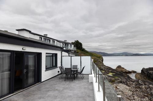 Balkons/terase, Pierside Apartments Deluxe Accommodation in Portsalon