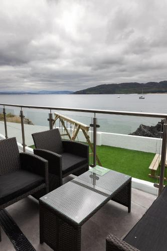 Balkons/terase, Pierside Apartments Deluxe Accommodation in Portsalon