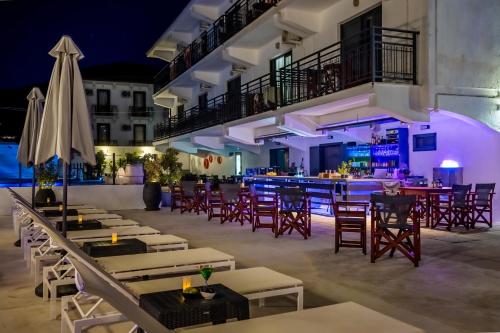 ผับ/เลาจน์, โรงแรมอมาเลีย (Amalia Hotel) in สโคเพโลส