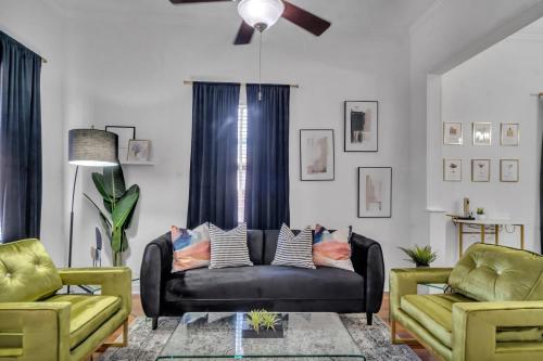 Heart of Ybor City 3bedroom walk to 7th ave in Tampa, USA