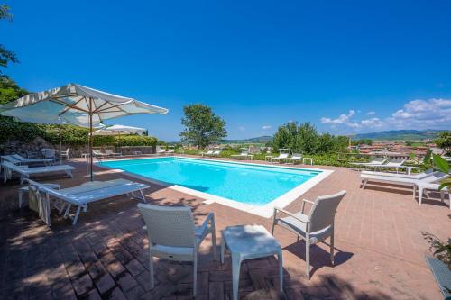  Villa Faccioli Deodara With Shared Pool - Happy Rentals in Colognola ai Colli