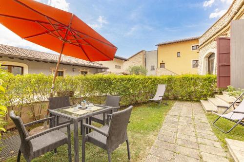  Le Acetaie With Shared Pool - Happy Rentals in Ficulle
