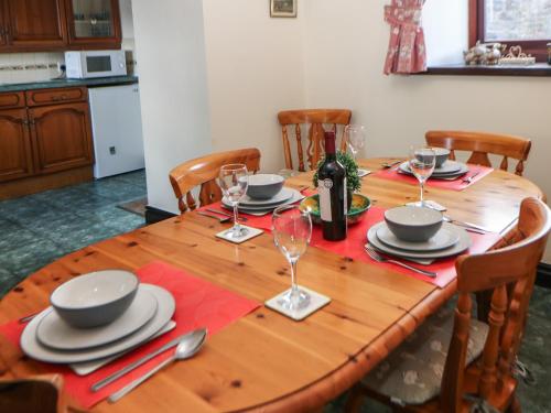 Downsdale Cottage - image 14