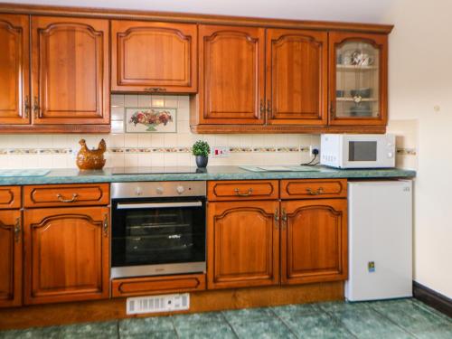 Downsdale Cottage - image 7
