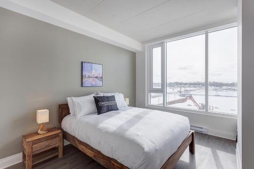 . L'Equinox Modern Apartments by Corporate Stays